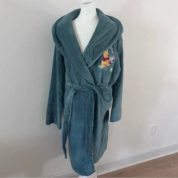 NWT Vera Bradley Disney Winnie The Pooh Hooded Fleece Robe Limited Edition | 2X| - Picture 4 of 10